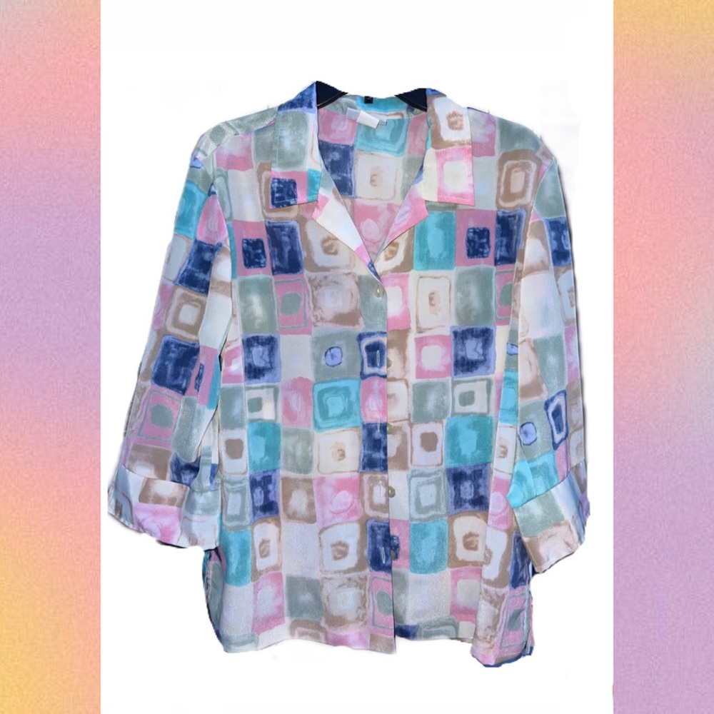 WOMENS SQUARE PATTERNED BUTTON DOWN